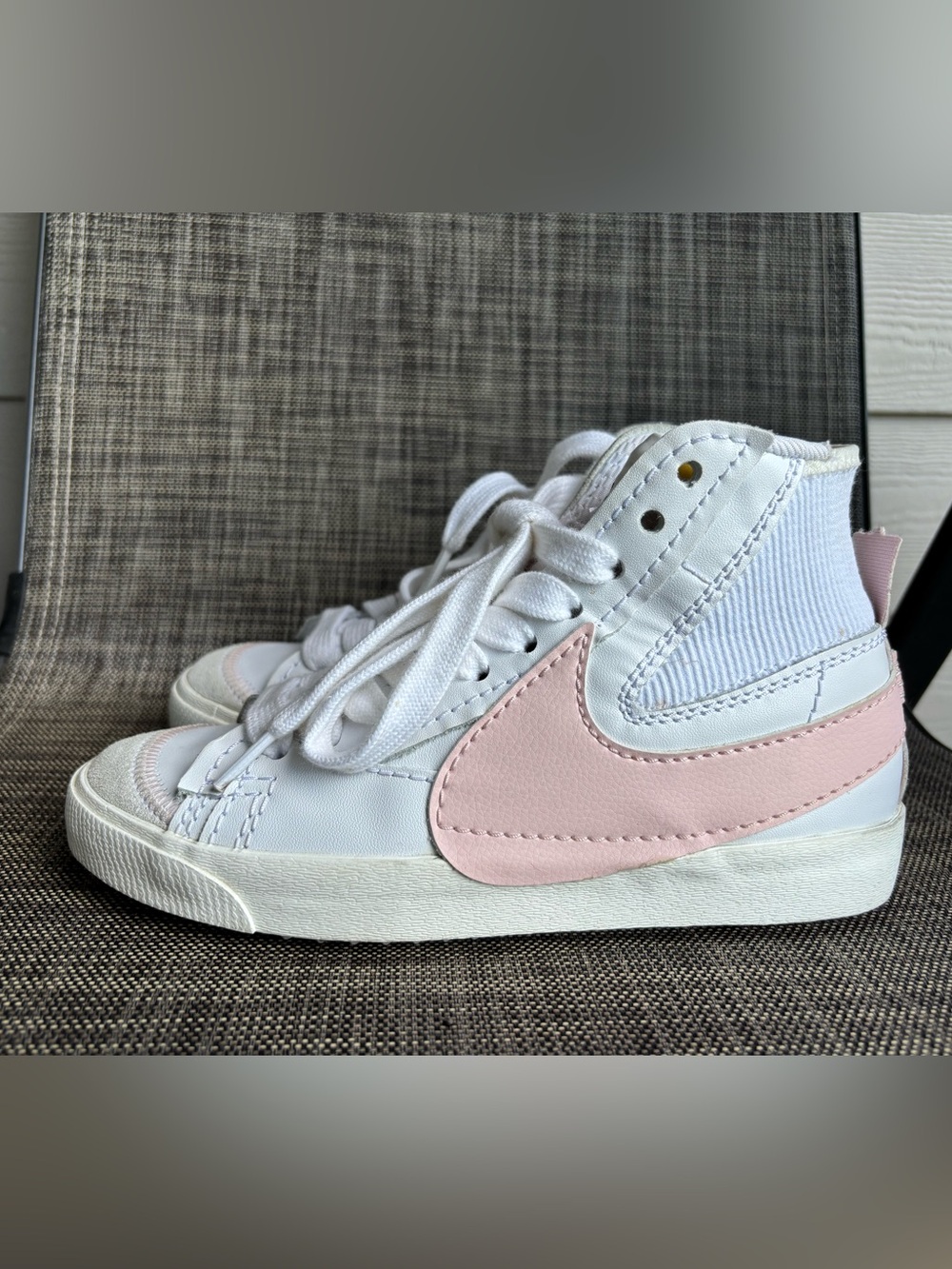 Nike Women’s White & Light Pink High-Top Sneakers